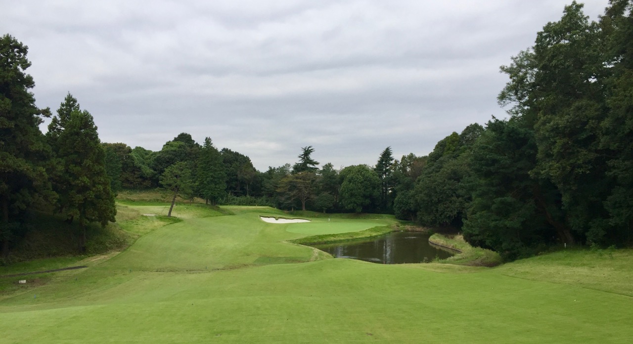Yokohama GC- West Course, hole 4 approach 