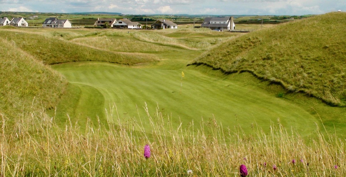 Lahinch GC- hole 6: The Dell